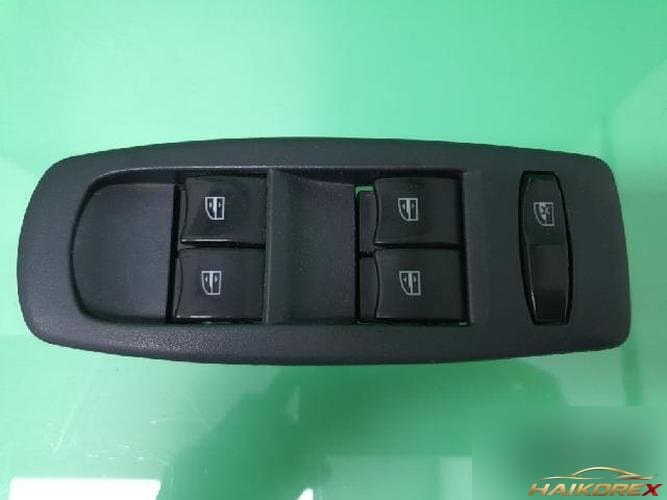 Renault QM5 2009 — переключатель стеклоподъемника 2