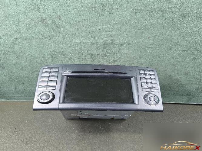 Mercedes-Benz M-класс 2009 — AV-система