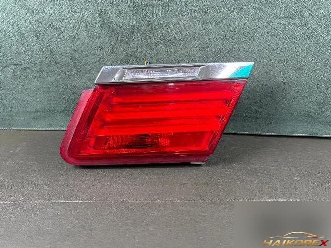 BMW 7 серия 2011 — фонарь белый задний (багажника) LED