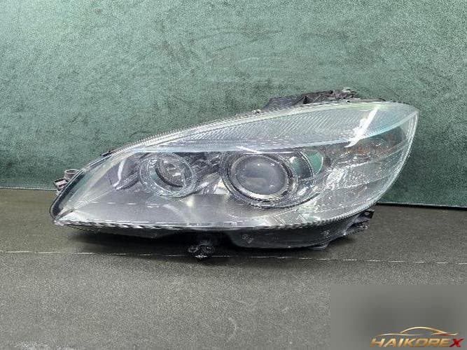 Mercedes-Benz C-Class 2008 — фара левая 1