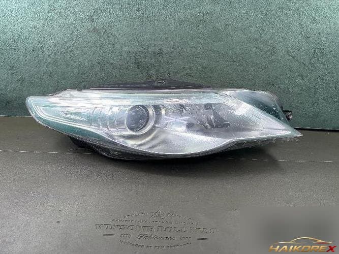 Volkswagen Tiguan 2009 — фара головного света правая HID