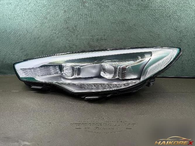 Kia K9 2013 — фара левая HID