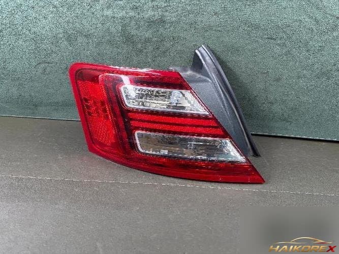 Ford Taurus 2013 — фонарь задний левый (комбинированный)
