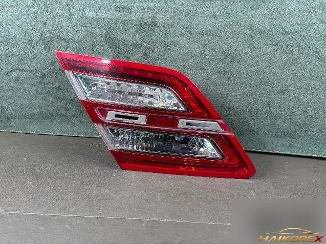 Ford Taurus 2013 — обшивка задней двери левая