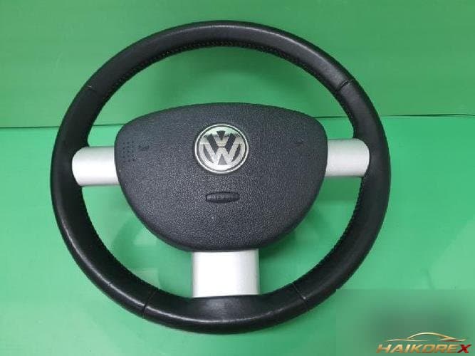 Volkswagen Beetle 2011 — рулевое колесо