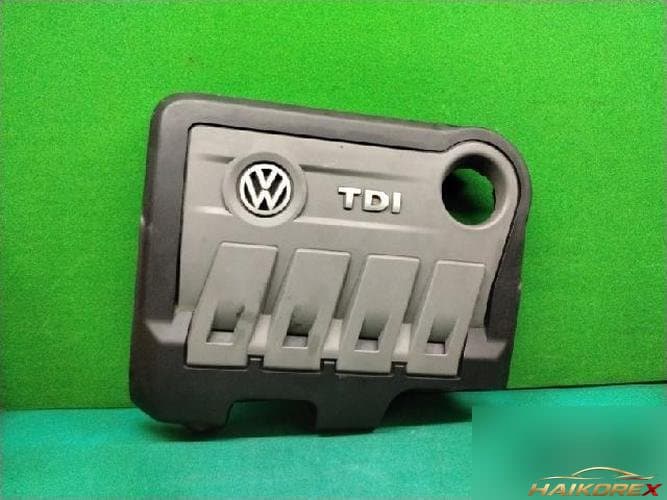 Volkswagen Tiguan 2011 — крышка двигателя 03L103925R