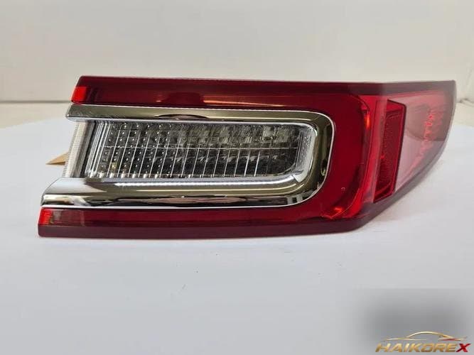 Ford Continental 2016 — фонарь задний правый (внешний) GD9B13404AP