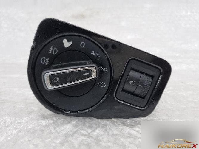 Volkswagen Golf 2015 — кнопка/переключатель регулировки фар 5G1 858 060