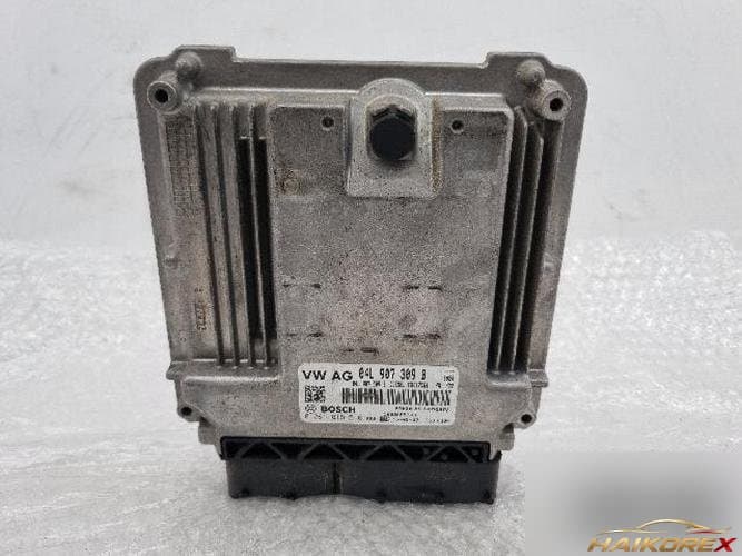Volkswagen Golf 2015 — блок управления двигателем ECU 04L 907 309 B