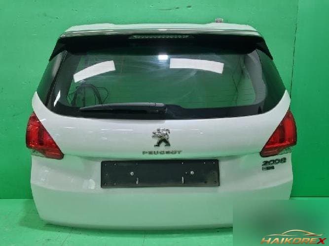Peugeot 2008 2015 — крышка багажника