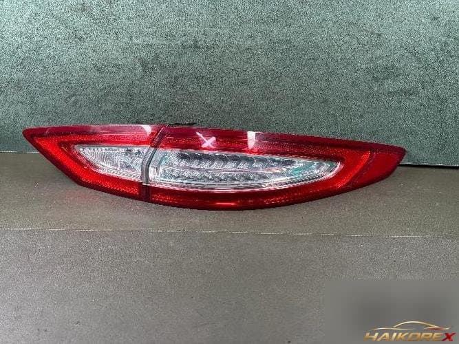 Ford Mondeo 2015 — фонарь задний в сборе (правый), комплект с подсветкой багажника