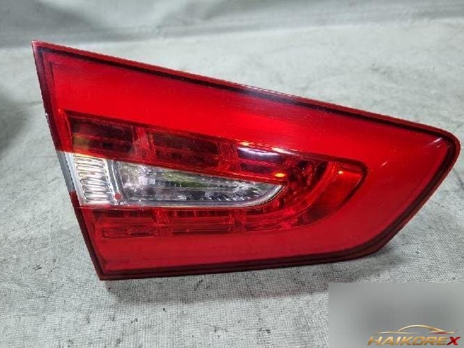 Kia Sportage 2010 — накладка задней двери левая