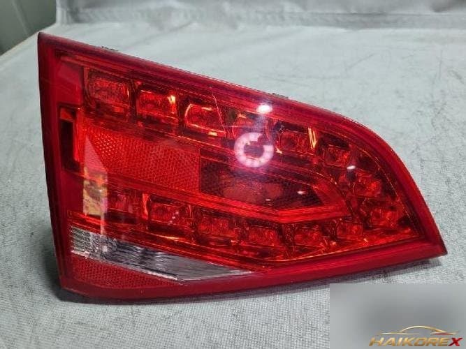 Audi A4 2012 — накладка задней двери левая