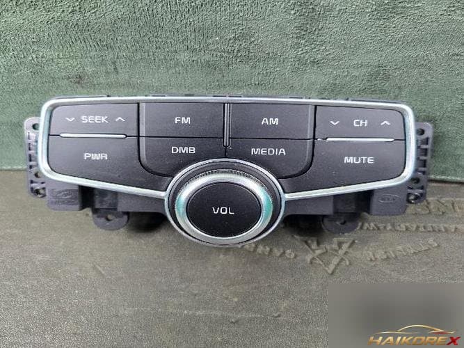 Kia K9 2015 — переключатель аудиосистемы (задний ряд) 96730-3TAA0