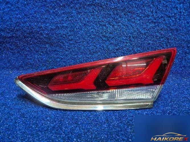 Hyundai Sonata 2018 — фонарь багажника белый 92404C1