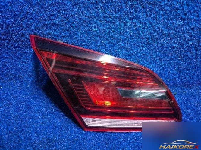 Volkswagen CC 2013 — накладка двери багажника левая 3C8945307P