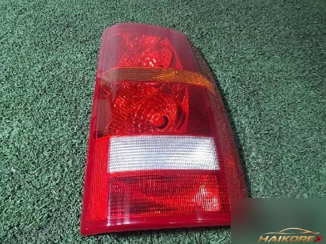 Land Rover Discovery 2007 — фара передняя правая (комбинированная)