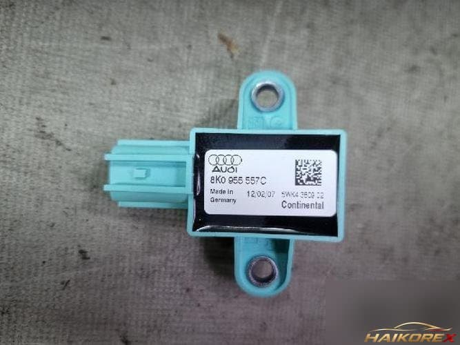 Audi A4 2012 — датчик фронтального столкновения 8K0955557C