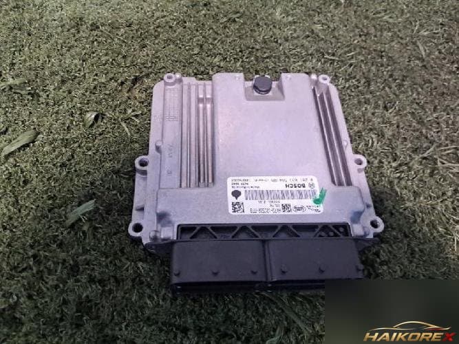 Land Rover Discovery 2017 — блок управления двигателем ECU HX73-12C520-FFB 10