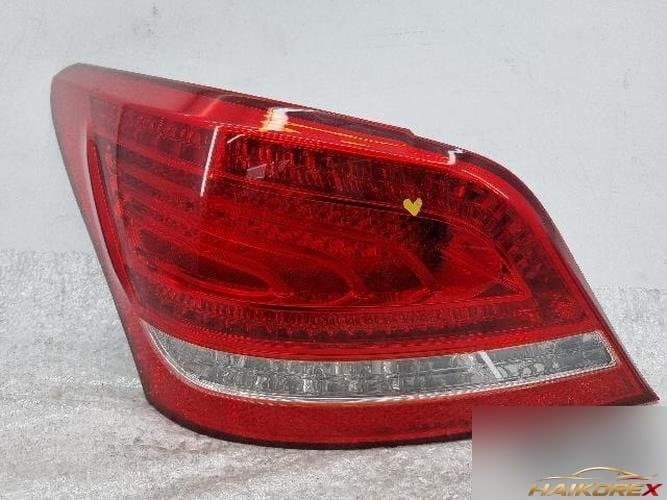 Hyundai Equus 2012 — комбинированный фонарь задний левый (водительский) 92401-3N020