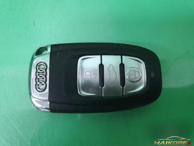 Audi A4 2009 — прочие запчасти 1