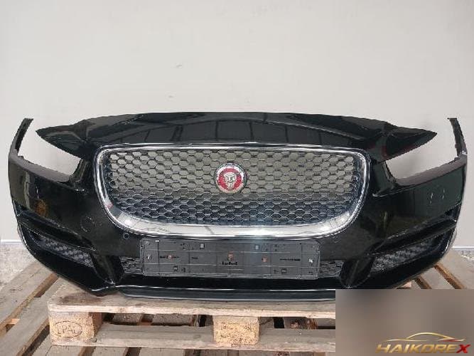 Jaguar XE 2017 — передний бампер