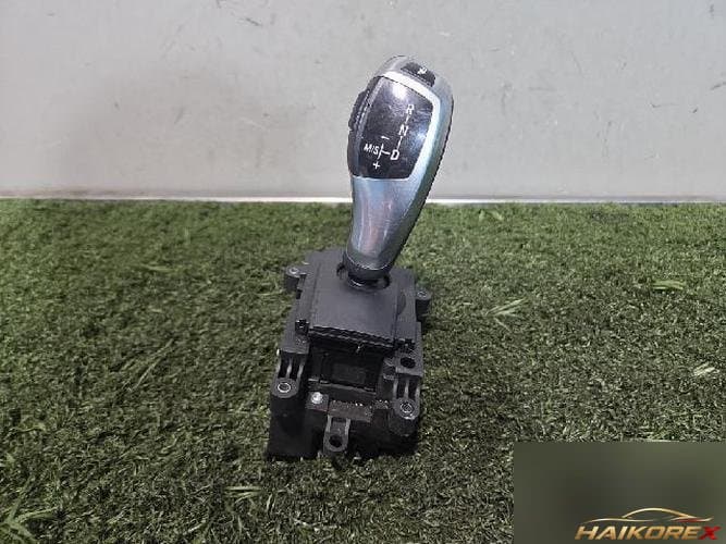 BMW 5 Series 2012 — рычаг переключения передач 9251186