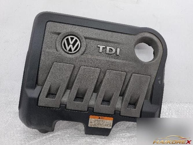 Volkswagen Golf 2012 — крышка двигателя 03L 103 925 AA