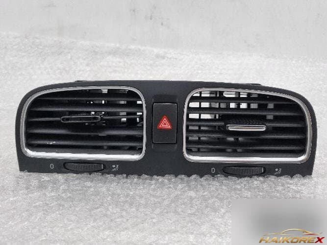 Volkswagen Golf 2012 — центральная дефлекторная решётка 5K0 815 735 D