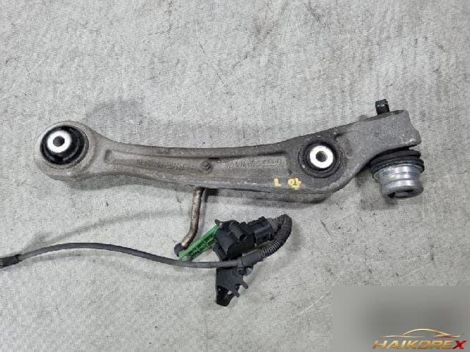 Audi A4 2012 — нижний рычаг подвески левый 8K0407155C