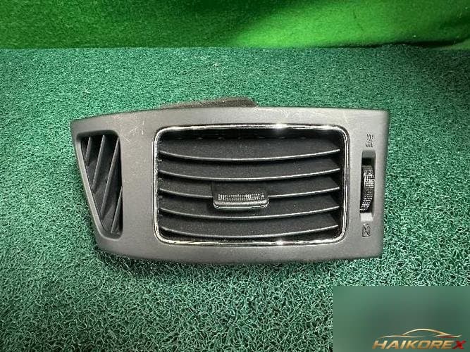 Hyundai i30 2010 — дефлектор воздуховода 1
