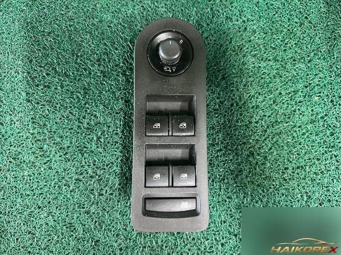 GM-Daewoo Alpeon 2011 — переключатель стеклоподъёмника