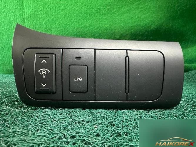 Kia K5 2012 — кнопка/переключатель