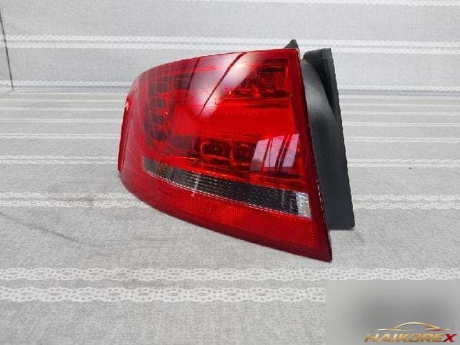 Audi A4 2010 — комбинированный фонарь задний левый (водительский)