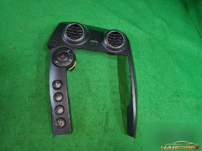 KG Mobility Actyon 2006 — центральная консоль