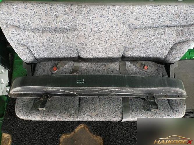 Hyundai Grandeur 2010 — направляющая заднего бампера правая