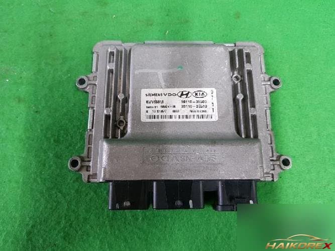 Hyundai Grandeur 2010 — блок управления двигателя ECU 391103E510
