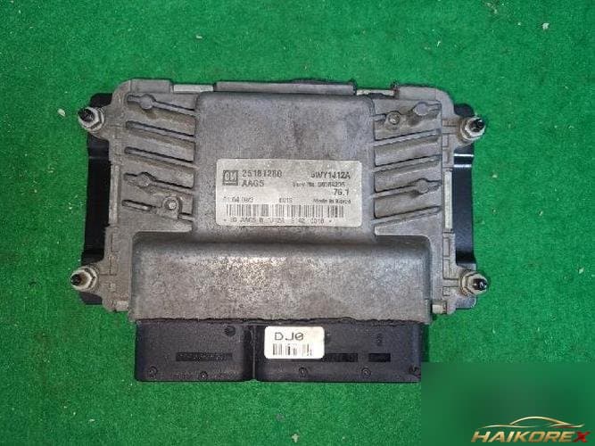 Daewoo Lacetti 2009 — блок управления двигателя ECU 25181280