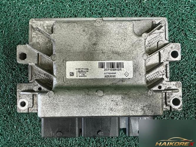 Renault SM3 2015 — блок управления двигателем ECU 237104812R