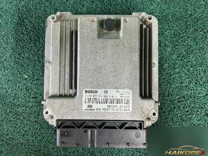Hyundai Tucson 2011 — блок управления двигателем ECU 391002F205 4