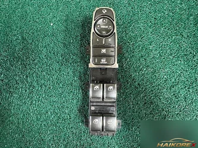 Hyundai Equus 2011 — кнопка стеклоподъемника 1