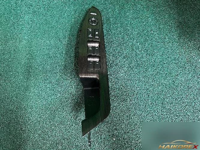 Kia K5 2011 — выключатель стеклоподъемника правый