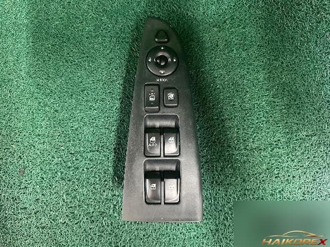 Hyundai Avante 2011 — кнопка стеклоподъемника 1