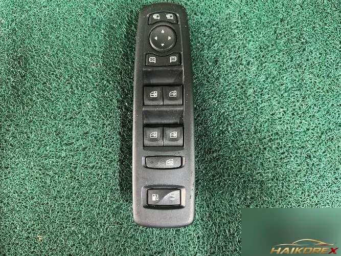 Renault SM5 2007 — переключатель стеклоподъёмника 1