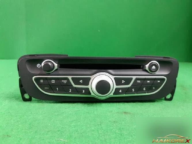 Renault SM5 2010 — AV-система 281156040R