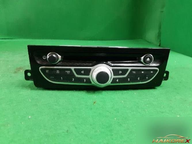 Renault QM5 2010 — AV-система 281157794R