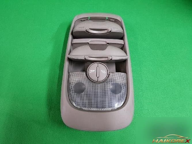 Kia Sorento 2002 — плафон салона 1
