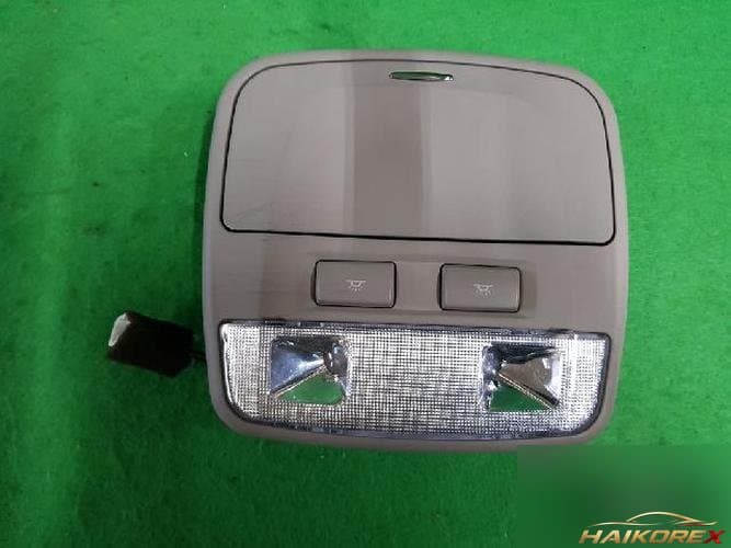 Hyundai Grandeur 2000 — салонный светильник 92830-390