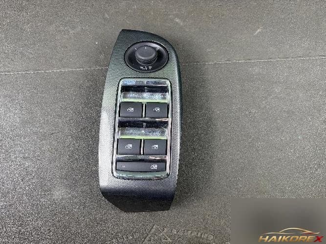 Infiniti FX 2009 — переключатель стеклоподъемника 22891055
