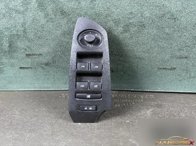 Chevrolet Trax 2016 — выключатель электростеклоподъемника 95188244
